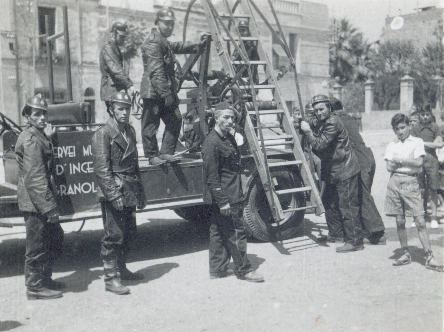 Bombers de Granollers en una exhibició pública el 2/05/1937